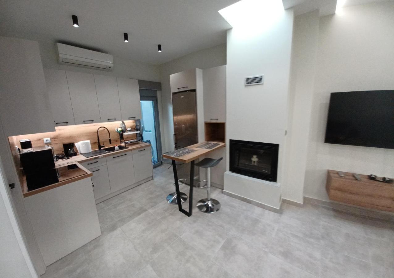 Doukas Home Mytilene Luaran gambar